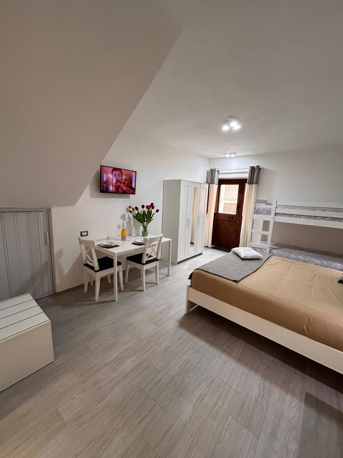 Апартаменты Casa Peppina Сант-Антиоко Экстерьер фото
